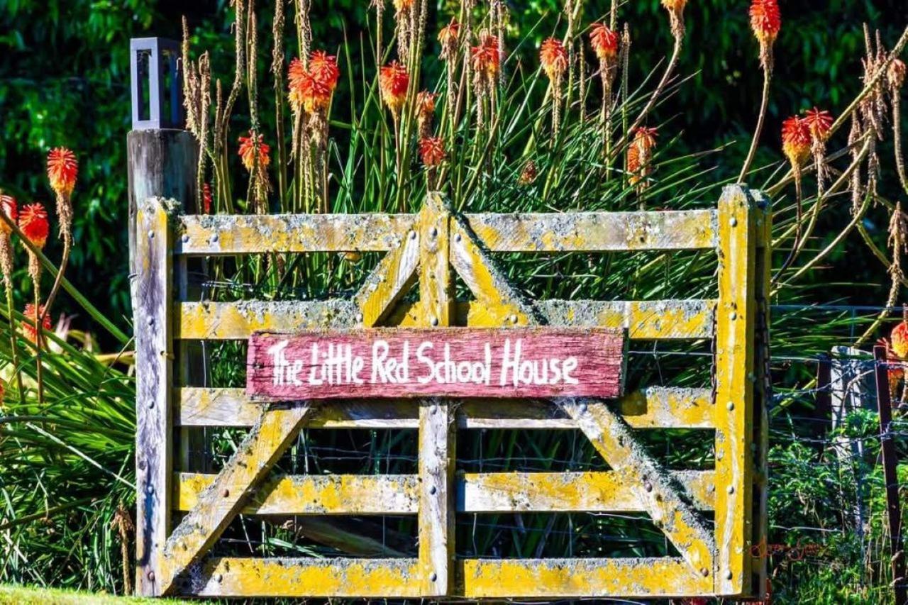 Вилла Little Red School House Оамару Экстерьер фото